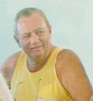 [cezar almoÃ§asndo)[3].jpg]